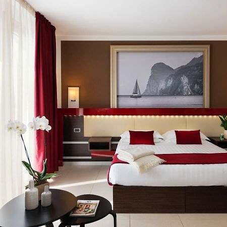 Kairos Garda Hotel Castelnuovo del Garda Eksteriør bilde